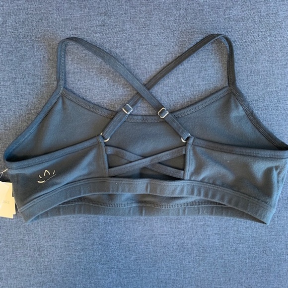 Beyond Yoga Cross it Back Sports Bra Navy - Picture 4 of 4